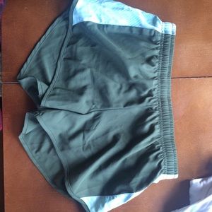 Green Oiselle shorts